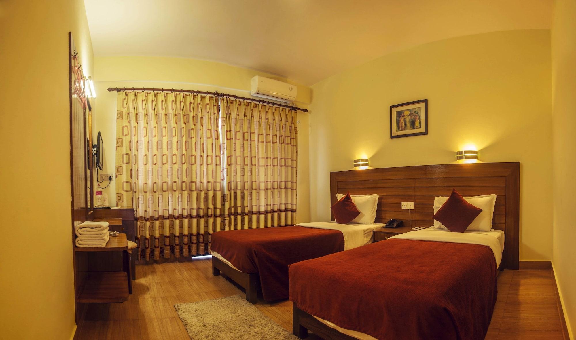 Hotel Tara Pokhara Bagian luar foto