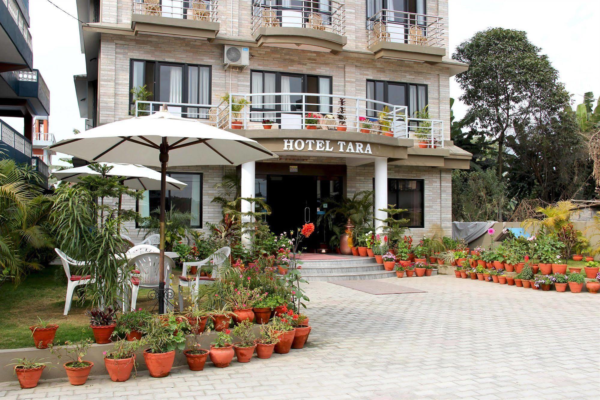 Hotel Tara Pokhara Bagian luar foto